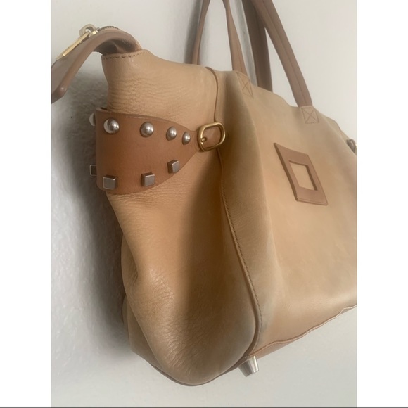 FLASH SALE limited time
Celine Paris Oversized Beige Tote - Authentic - Picture 2 of 13